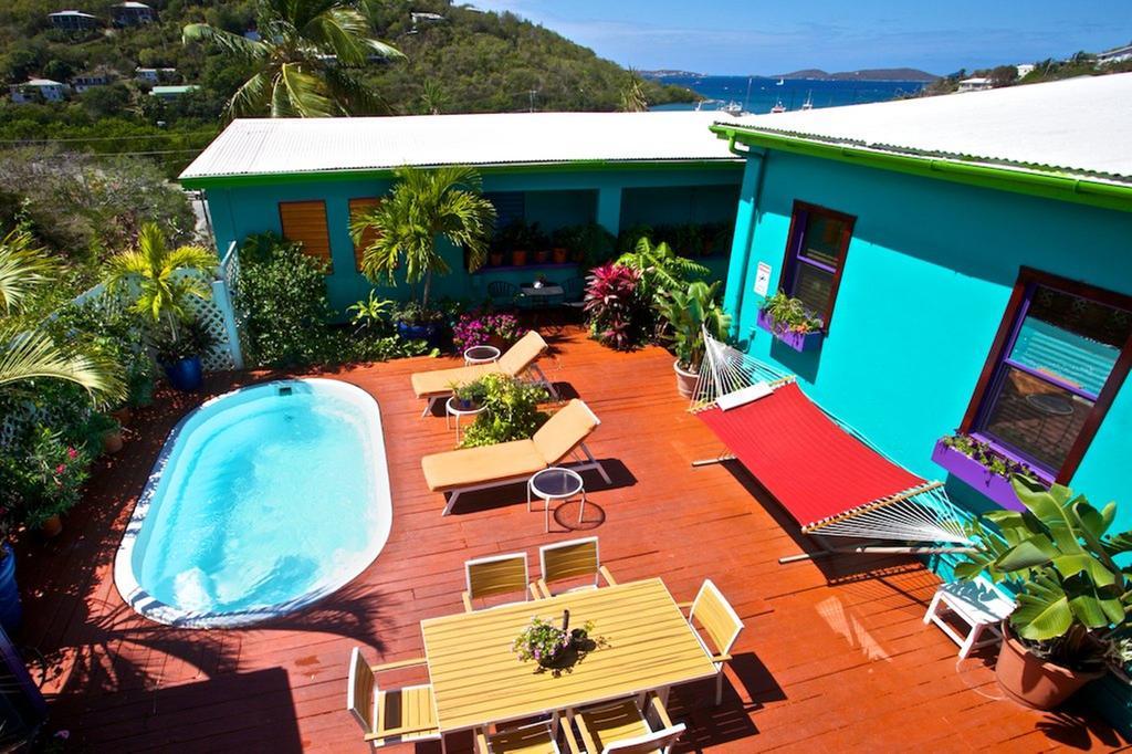 St. John Inn Cruz Bay エクステリア 写真