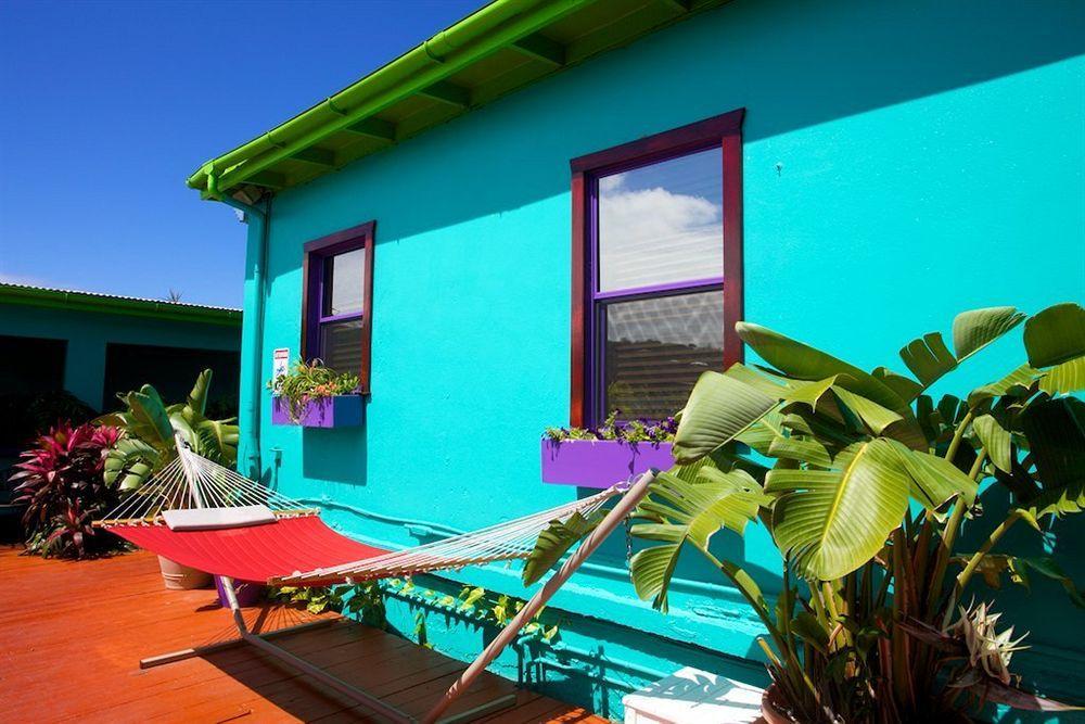 St. John Inn Cruz Bay エクステリア 写真