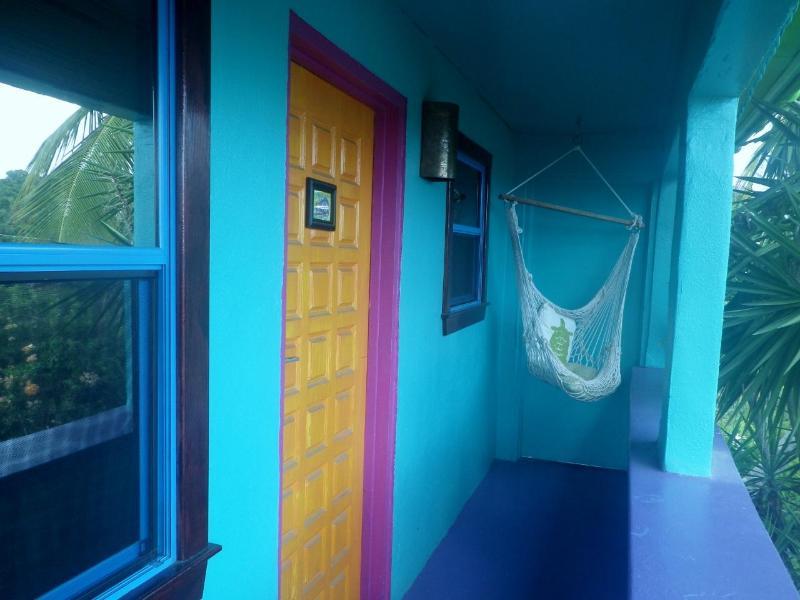 St. John Inn Cruz Bay エクステリア 写真
