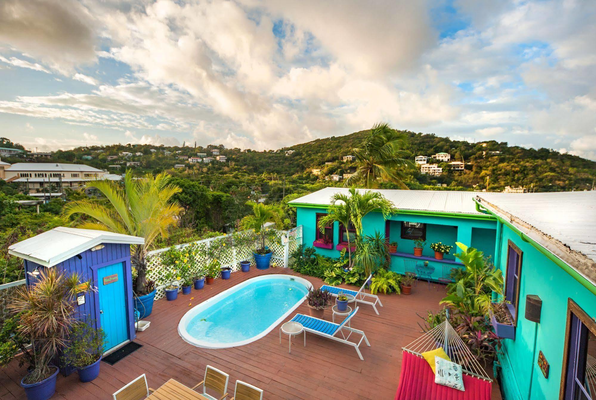 St. John Inn Cruz Bay エクステリア 写真